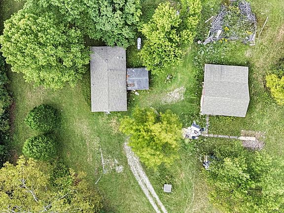 2nd image of 3190 Wilbur Rd
