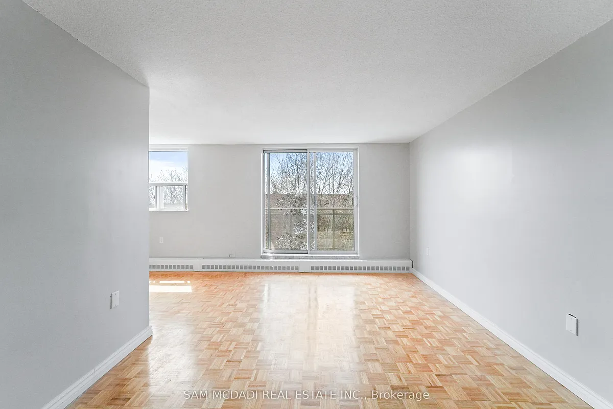 Building Photo - 62 Spencer St E #202