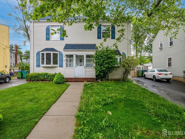 8 Mac Arthur Dr, Edison, NJ 08837