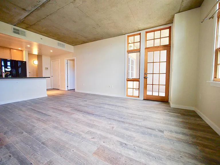 275 S Harrison St #505 — Photo 21