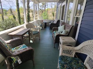 105 Rhododendron Ave, Black Mountain, NC 28711