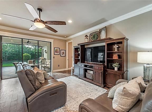 5th image of 4054 Aspen Chase Dr