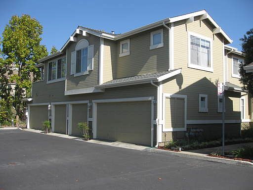1st image of 420 Curraghmore Ct