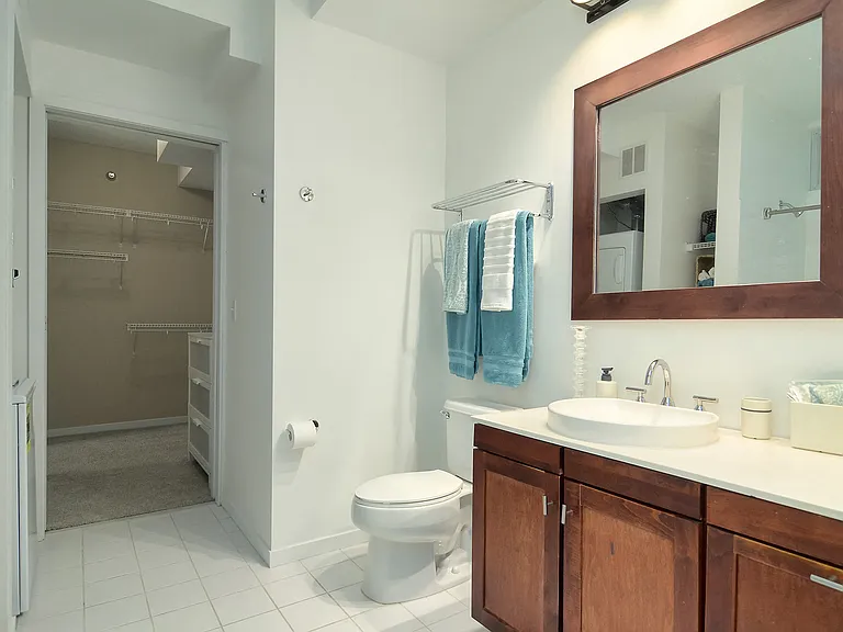 Eitel Apartments — Photo 14