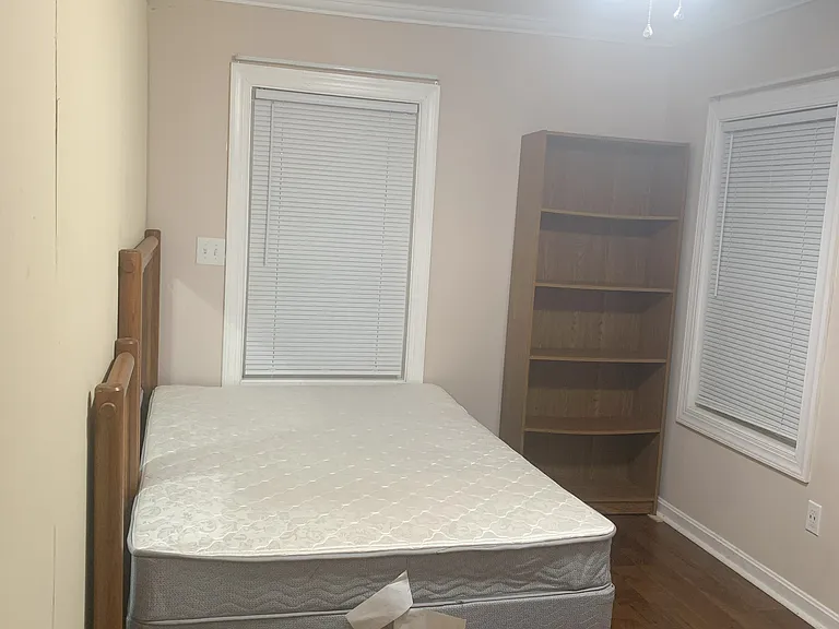 800 E South St — Photo 17