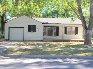 2368 S Volutsia Ave, Wichita, KS 67211