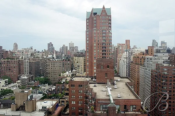 Rented by Bellmarc Realty | media 26
