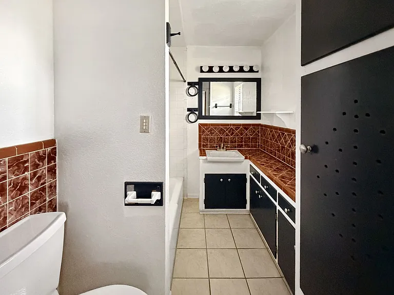 805 W Gore Ave — Photo 11