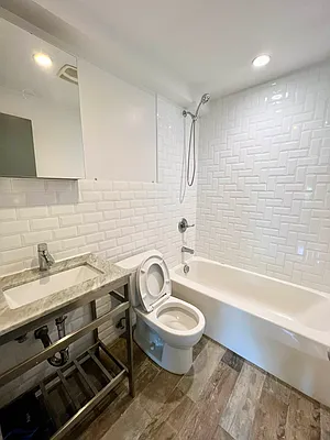 Rented by ERNY LLC | media 37