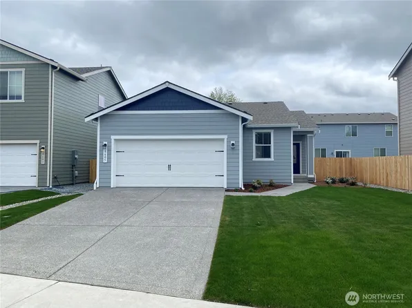 8605 13th Avenue E, Tacoma, WA 98445