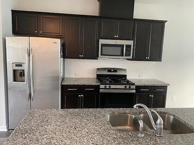 5928 Illuminate Ave — Photo 2