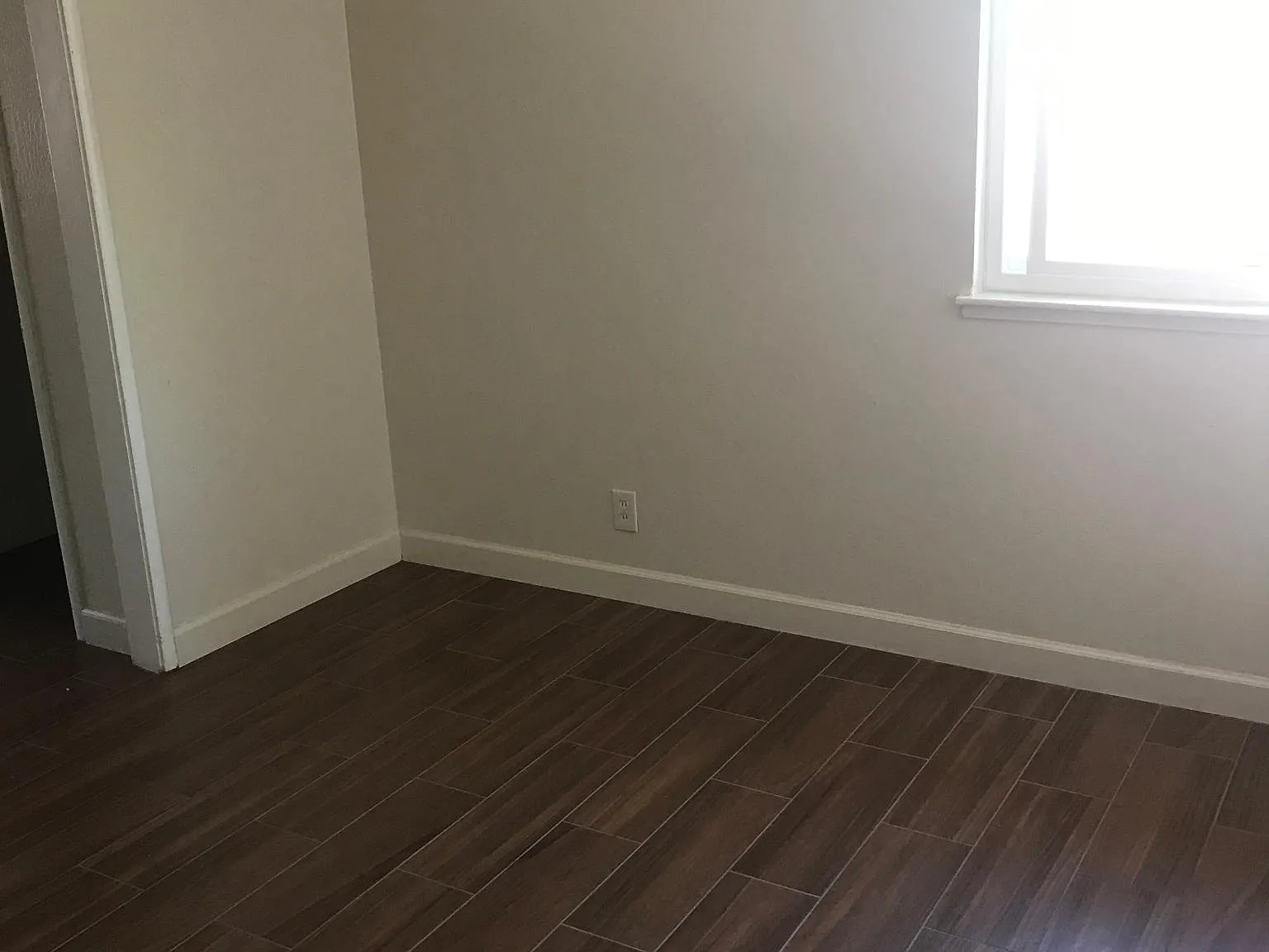 Studio, 425 sqft, $1,695 — Photo 3
