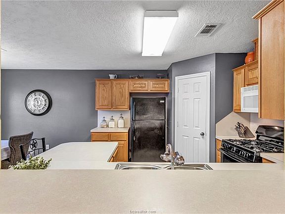 5th image of 1312 Portsmouth Ct