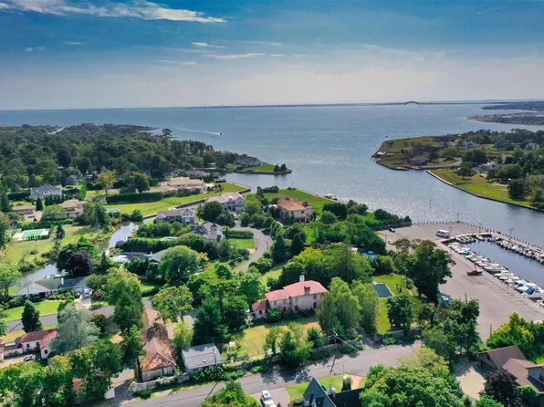 10 Maple Street, Islip, NY 11751