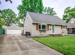 716 Tallkron Dr, Akron, OH 44305