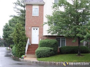 602 Holly Dr, Perth Amboy, NJ 08861
