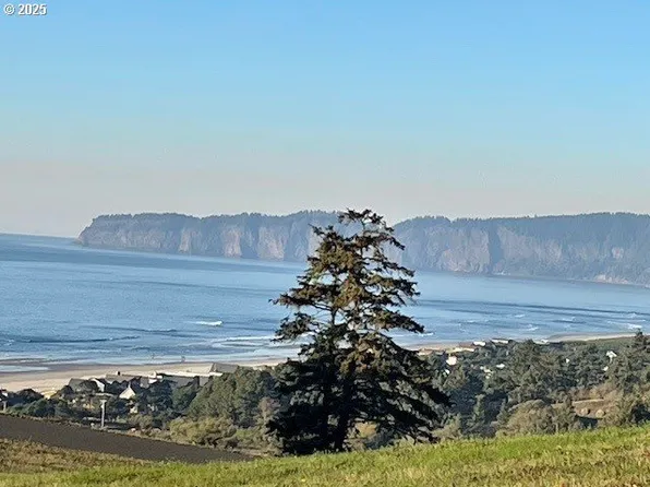 6405 Southview Ln #45, Cloverdale, OR 97112