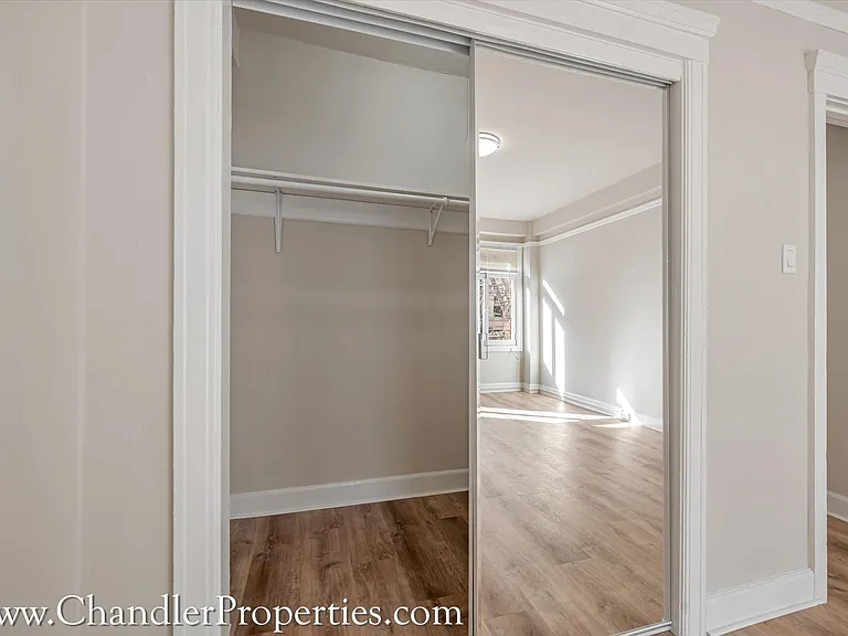 729 Leavenworth St — Photo 4