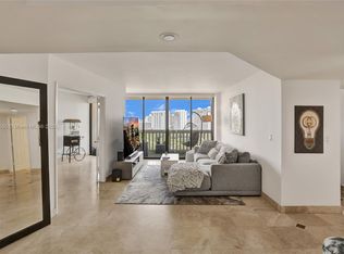 1000 E Island Blvd APT 2105, North Miami Beach, FL 33160