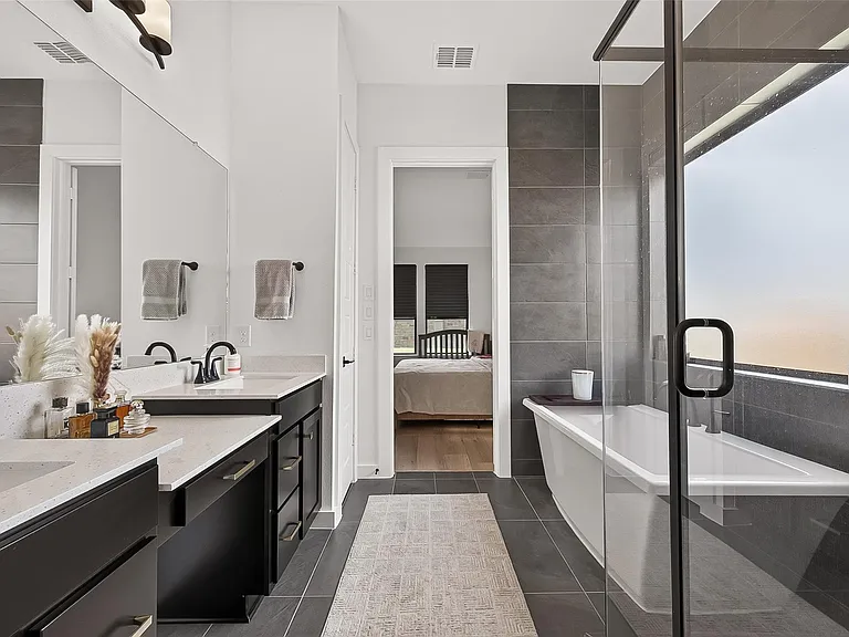 29746 Bur Creek Ln — Photo 30