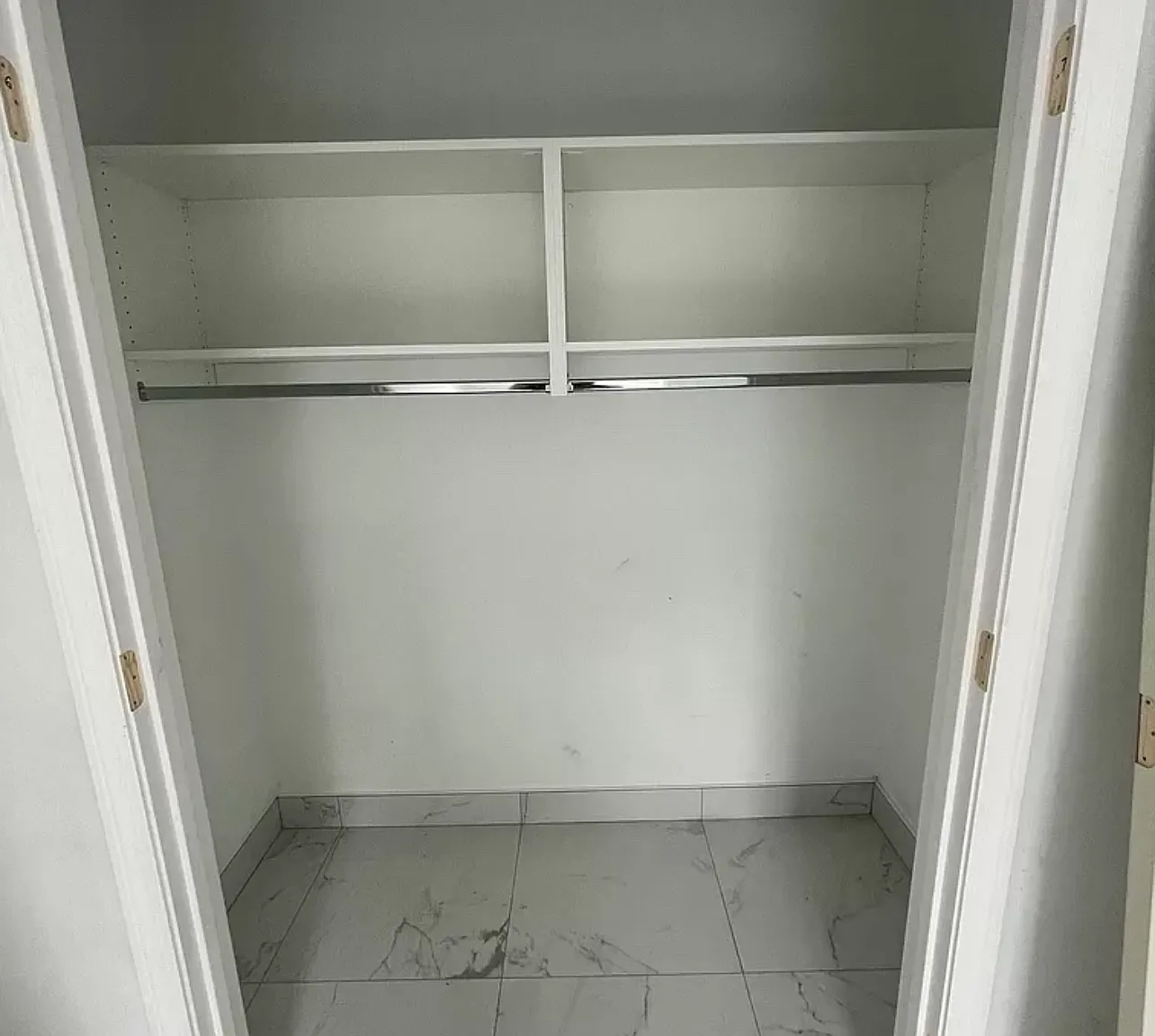 2 bed, 1.5 bath, 1080 sqft, $2,000 — Photo 2
