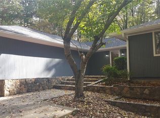 225 Deer Forest Rd, Fayetteville, GA 30214