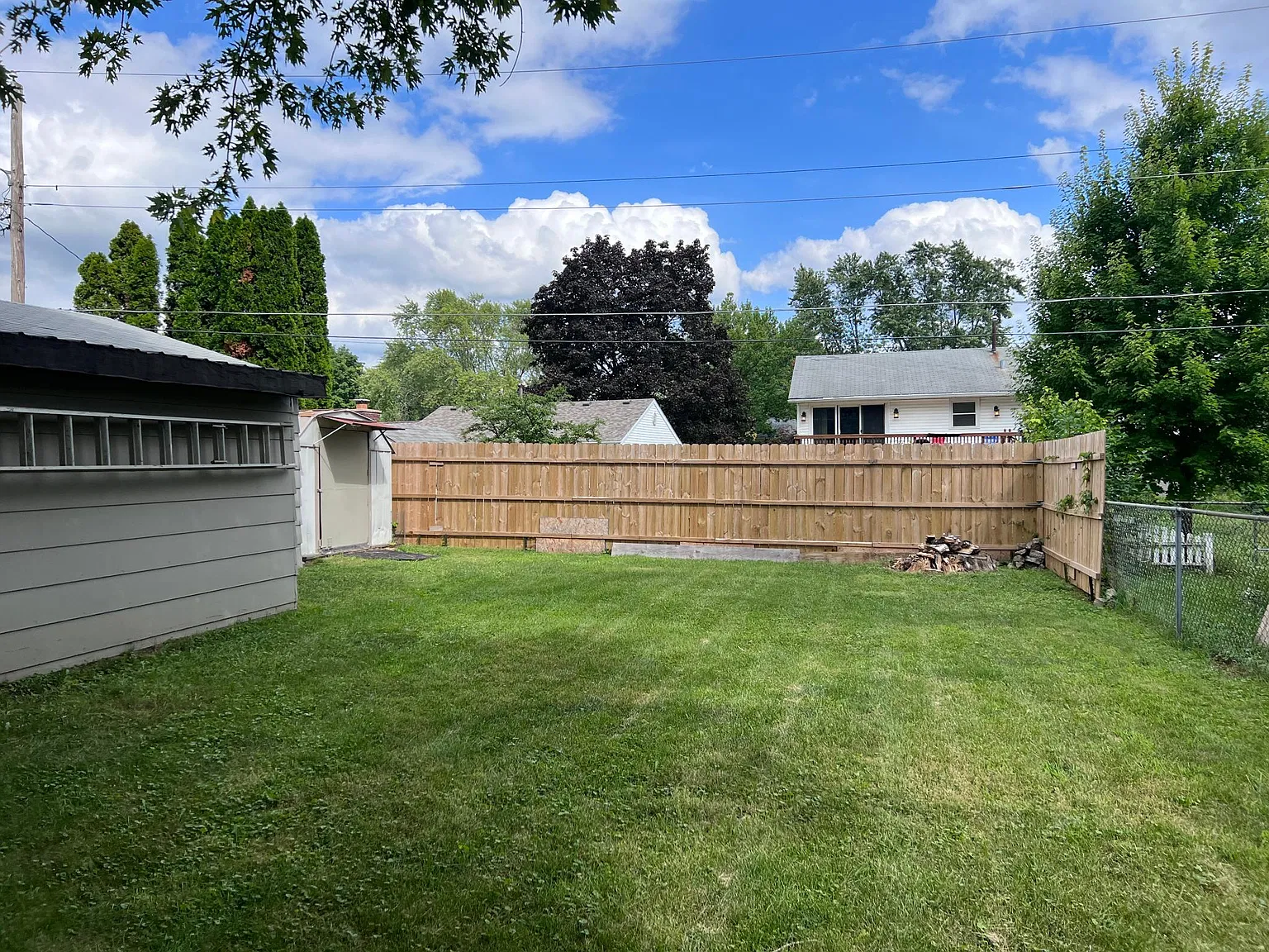3 bed, 1200 sqft, $1,850 — Photo 3
