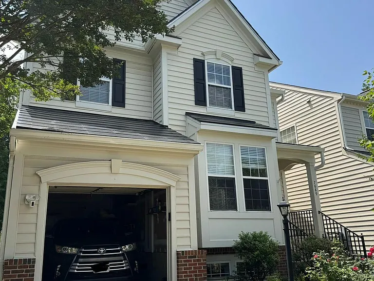 7689 Graysons Mill Ln — Photo 1