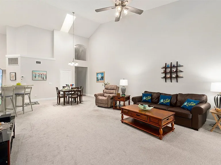1594 SW Harbour Isles Cir #77 — Photo 3