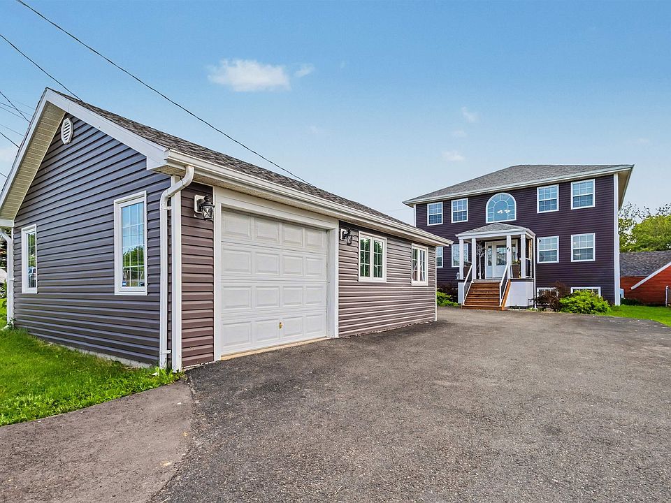 1st image of 42 Macrae Ave