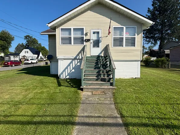 168 Virginia St, Oak Hill, WV 25901