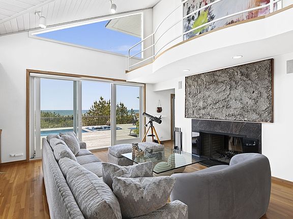 3rd image of 63 & Dune Rd #65