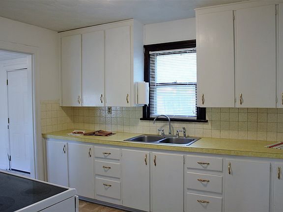 4th image of 1502 Edgemoor St