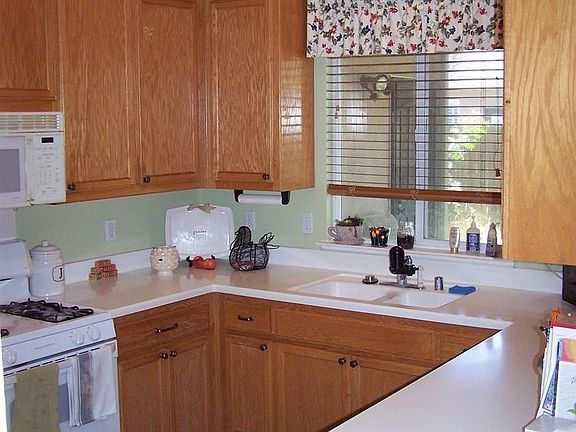 5th image of 6528 Walnut Haven Dr