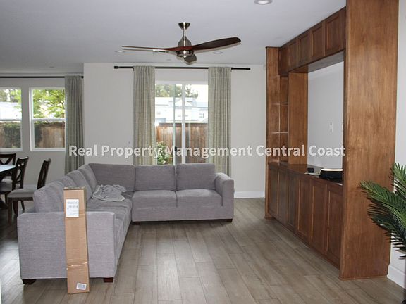 3rd image of 1050 Legacy Ln