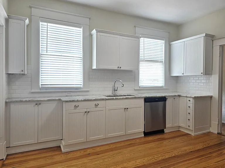 1429 Stovall St — Photo 14