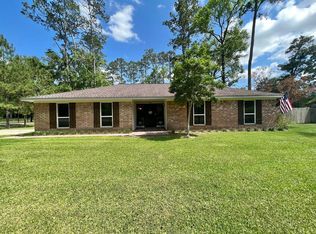 6225 Oakcrest Dr, Beaumont, TX 77713