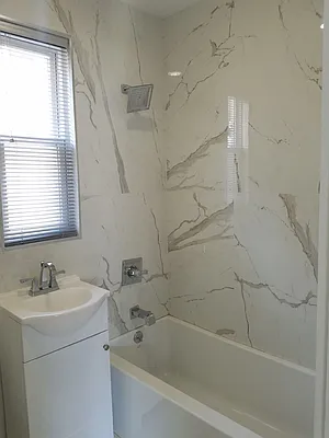 Rented by HFF Realty LLC | media 7