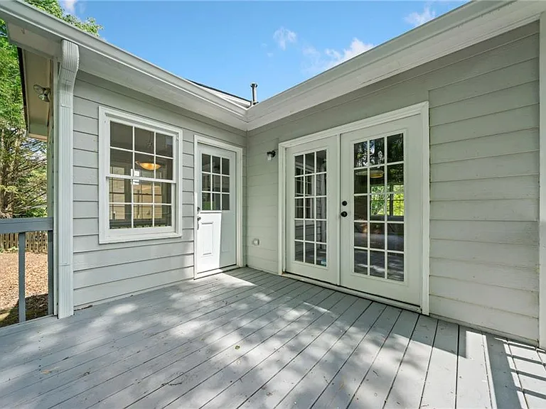5590 Princeton Oaks Dr — Photo 43