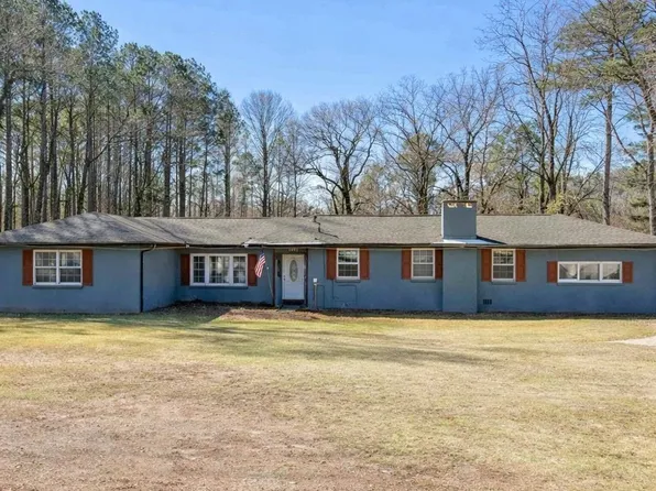 1220 Sparks Gap Rd, Bessemer, AL 35020