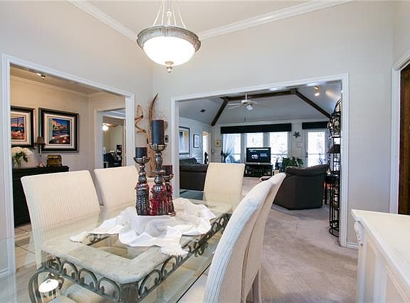 5th image of 3801 Knob Hill Dr