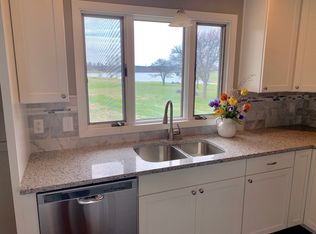 558 S La Frenz Rd, Liberty, MO 64068