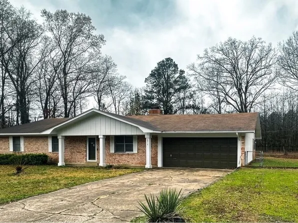 2914 Wren St, Pine Bluff, AR 71603