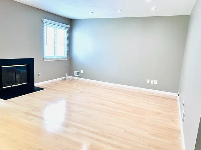 5 Inwood Ter #5 — Photo 8