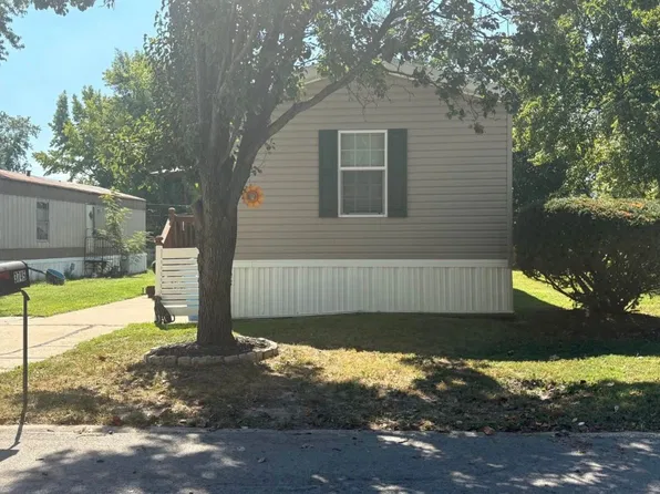 3745 Baden St, Saint Charles, MO 63301
