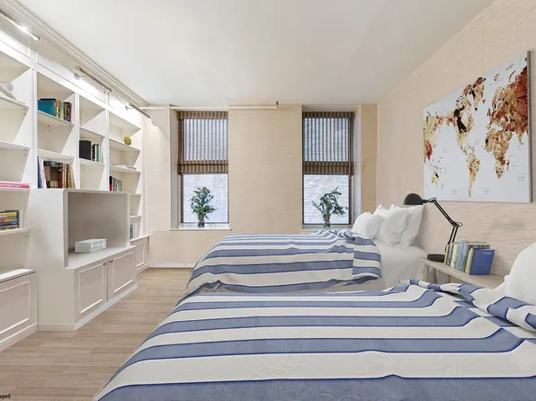 345 West 13th Street image 1 of 6