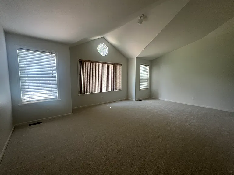 5802 Orchard Creek Ln — Photo 3