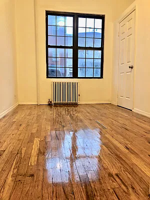 Rented by Grand & Co. | media 7