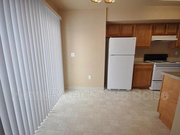 5th image of 3920 Washington Ave APT 101