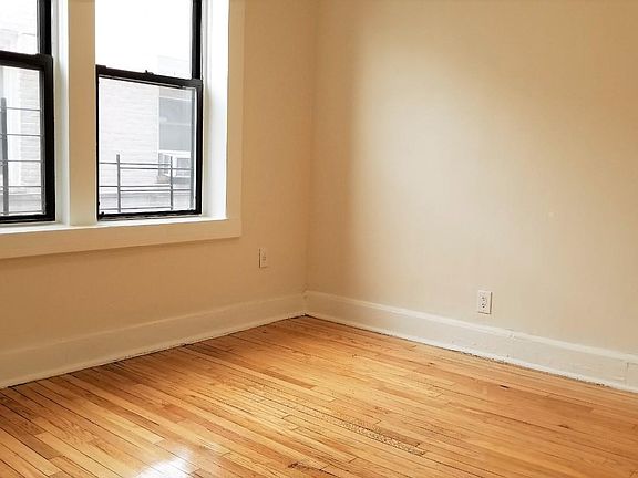 5th image of 10243 Corona Ave APT L2e